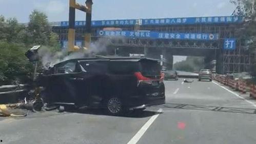 芒市车祸最新爆料新闻,事故原因调查及伤亡情况披露 第2张 芒市车祸最新爆料新闻,事故原因调查及伤亡情况披露 第2张